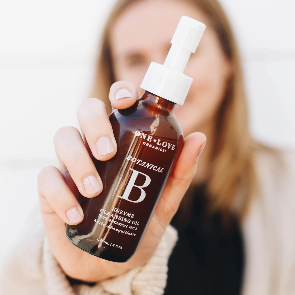 ONE LOVE ORGANICS Botanical B Enzyme Cleansing Oil + Makeup