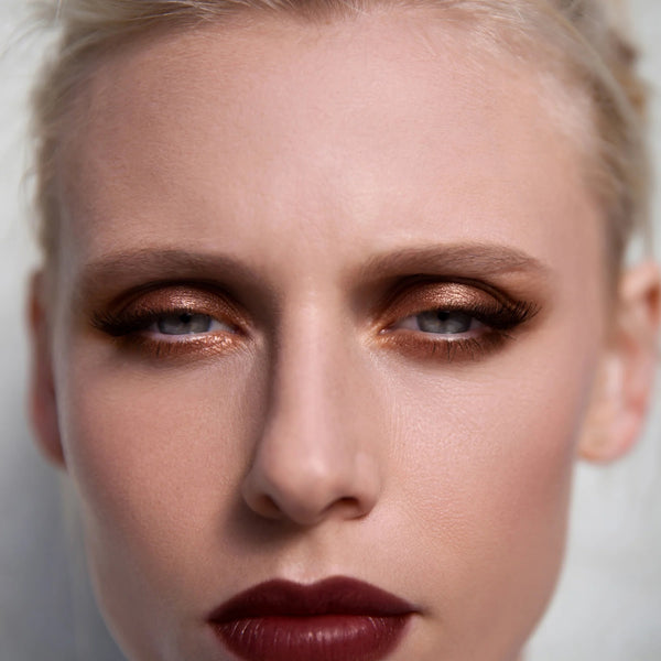 RITUEL DE FILLE Ash and Ember Eye Soot Love Spell