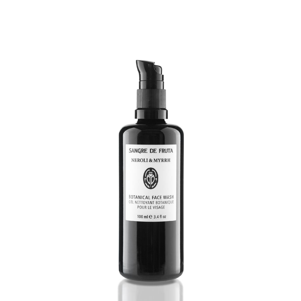Sangre de Fruta Neroli & Myrrh Botanical Face Wash – a gel-based cleanser with neroli, myrrh, and immortelle for a soft, radiant complexion.